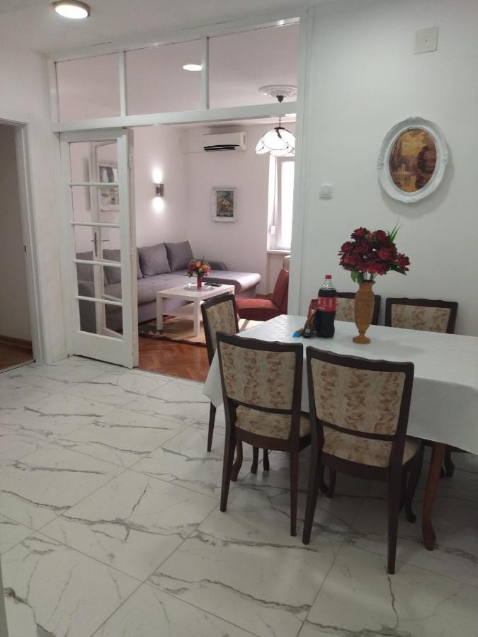 Palace Luxury Apartments The Heart Of Belgrado Exterior foto